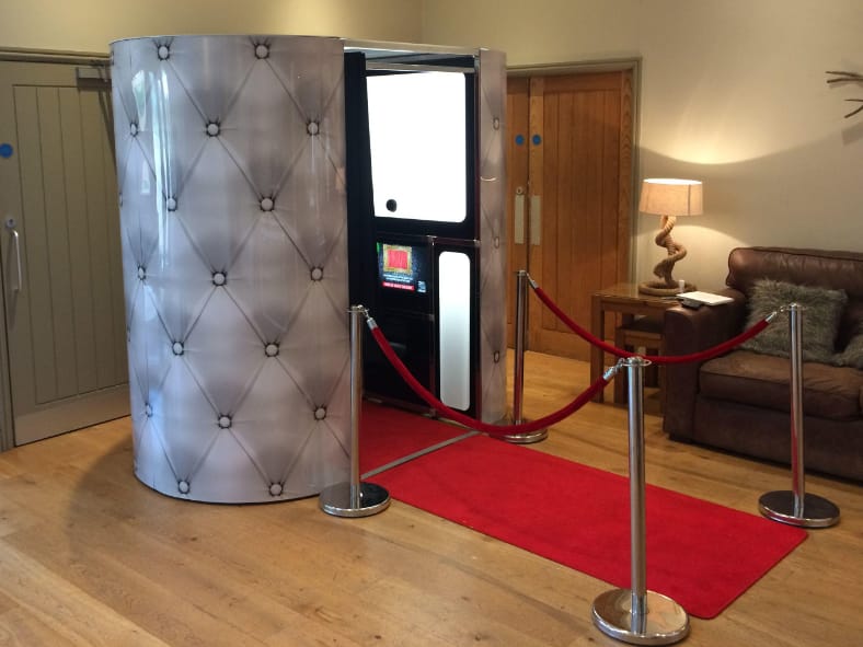 wedding photo booth hire